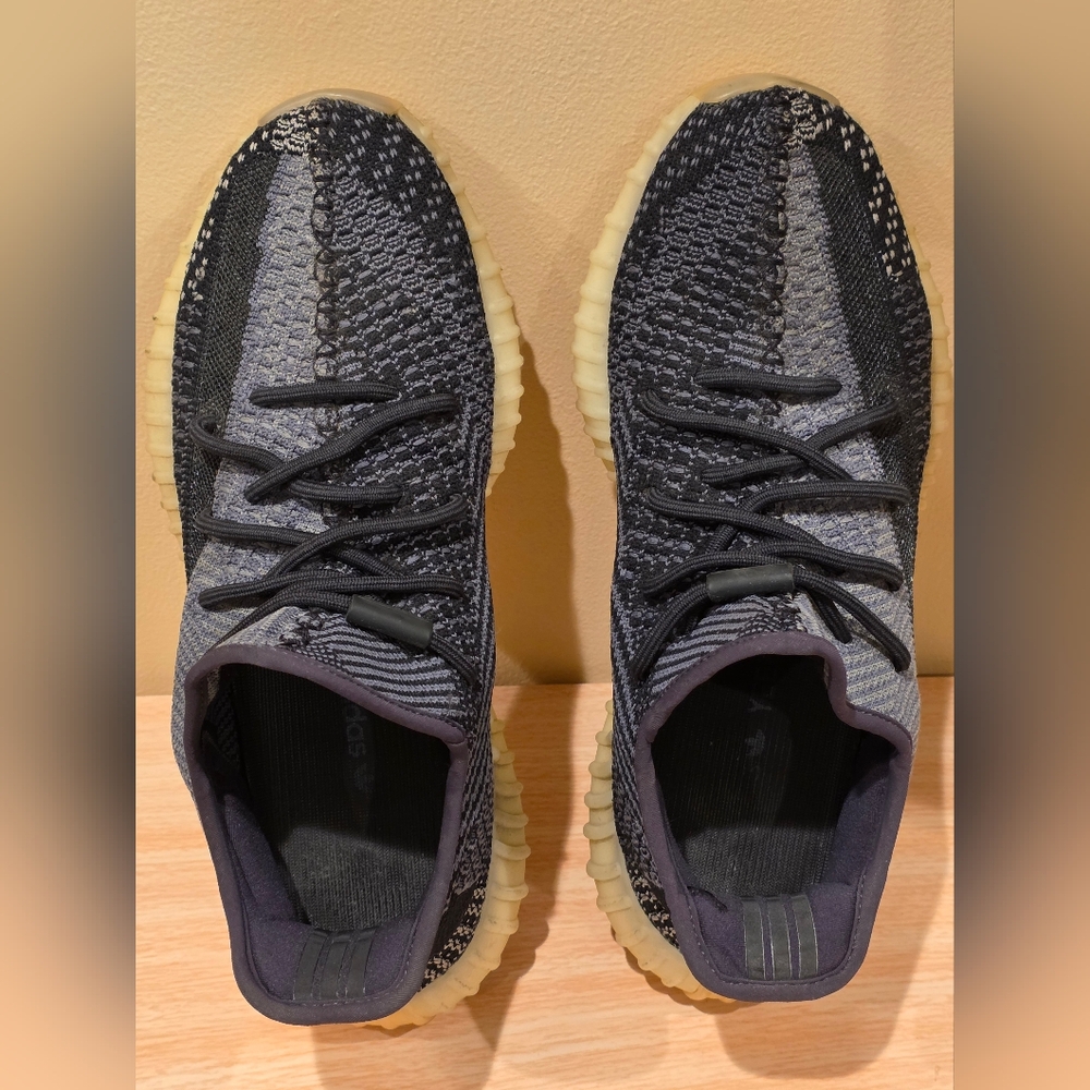 Size 10 Yeezy Sneakers Mens By ADIDAS Boost 350 V2 FZ5000